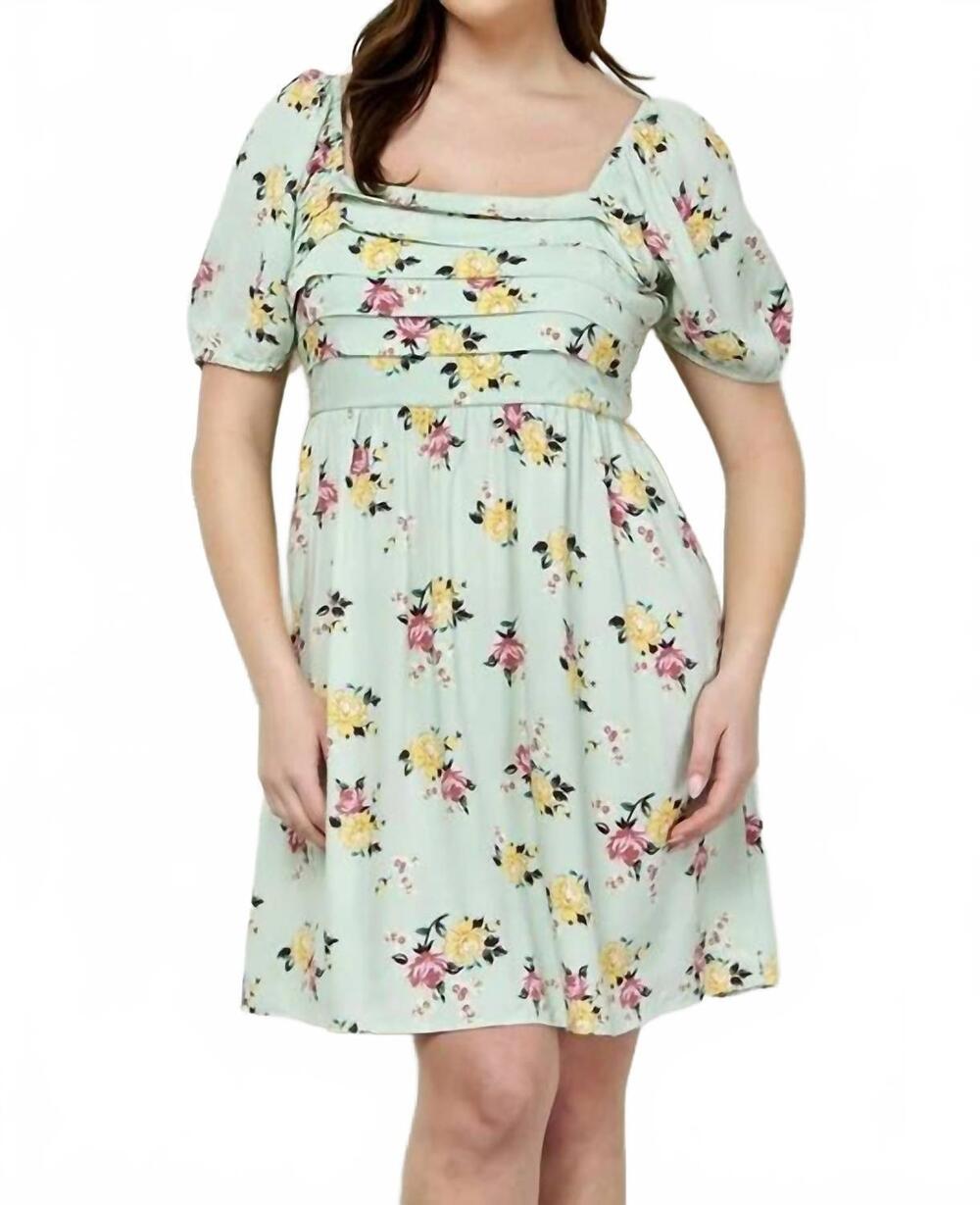 NEW WINSLOW COLLECTION pleated baby doll dress in green floral